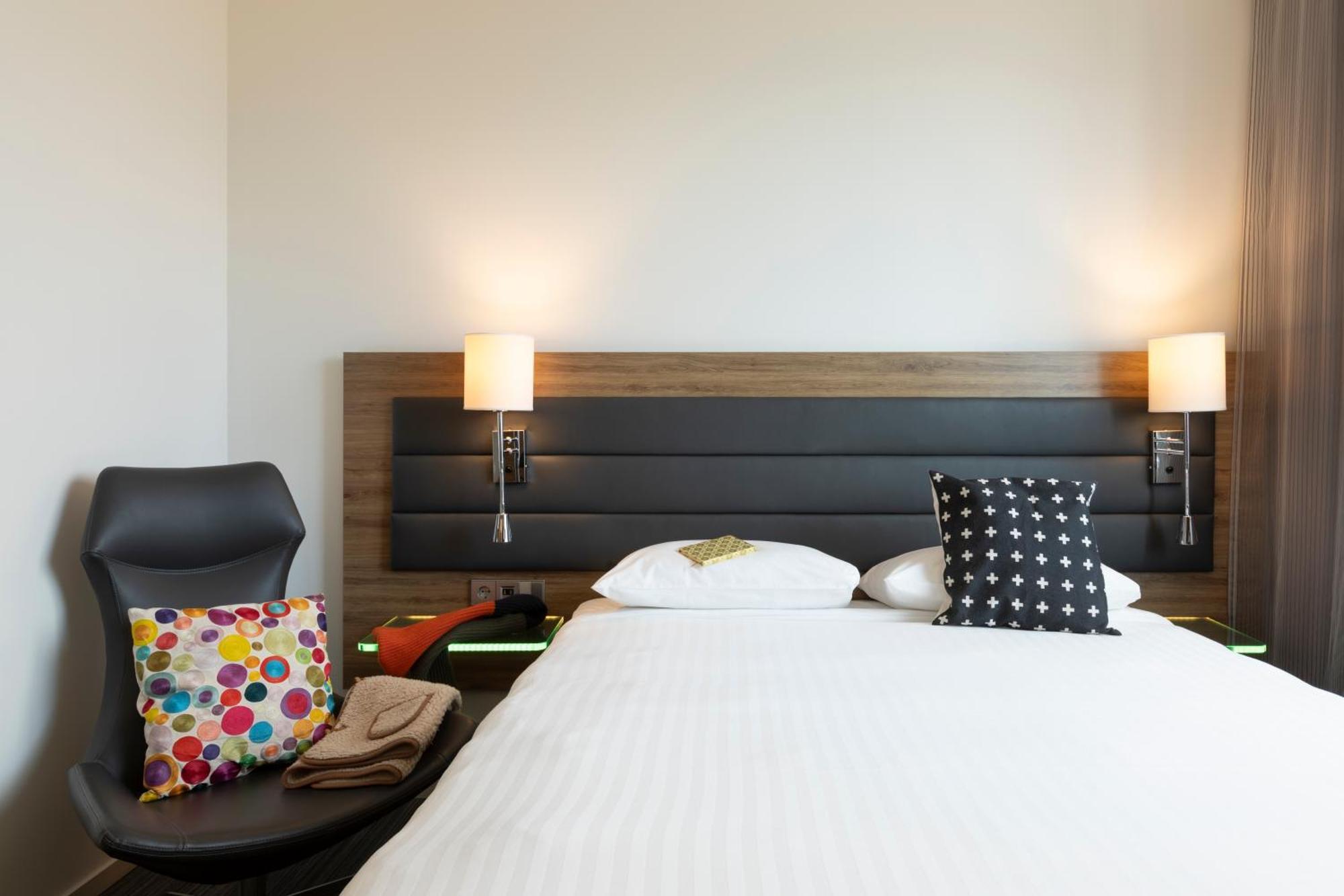 Готель Moxy Paris Charles De Gaulle Airport Руассі-ан-Франс Екстер'єр фото